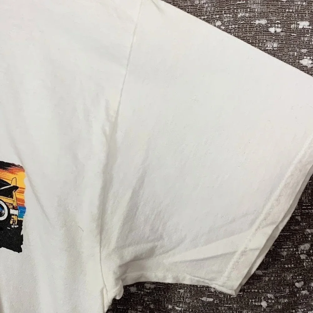 Vintage Fruit of the Loom Airwaves Woodie Car Beach Scene T-Shirt Men's XL